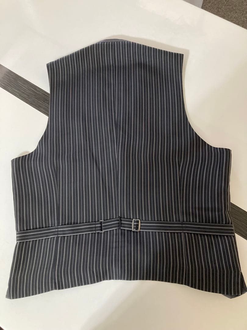 【美品】週末値下げ価格❗️ロロピアーナ　スリーピース　グレーストライプスーツ