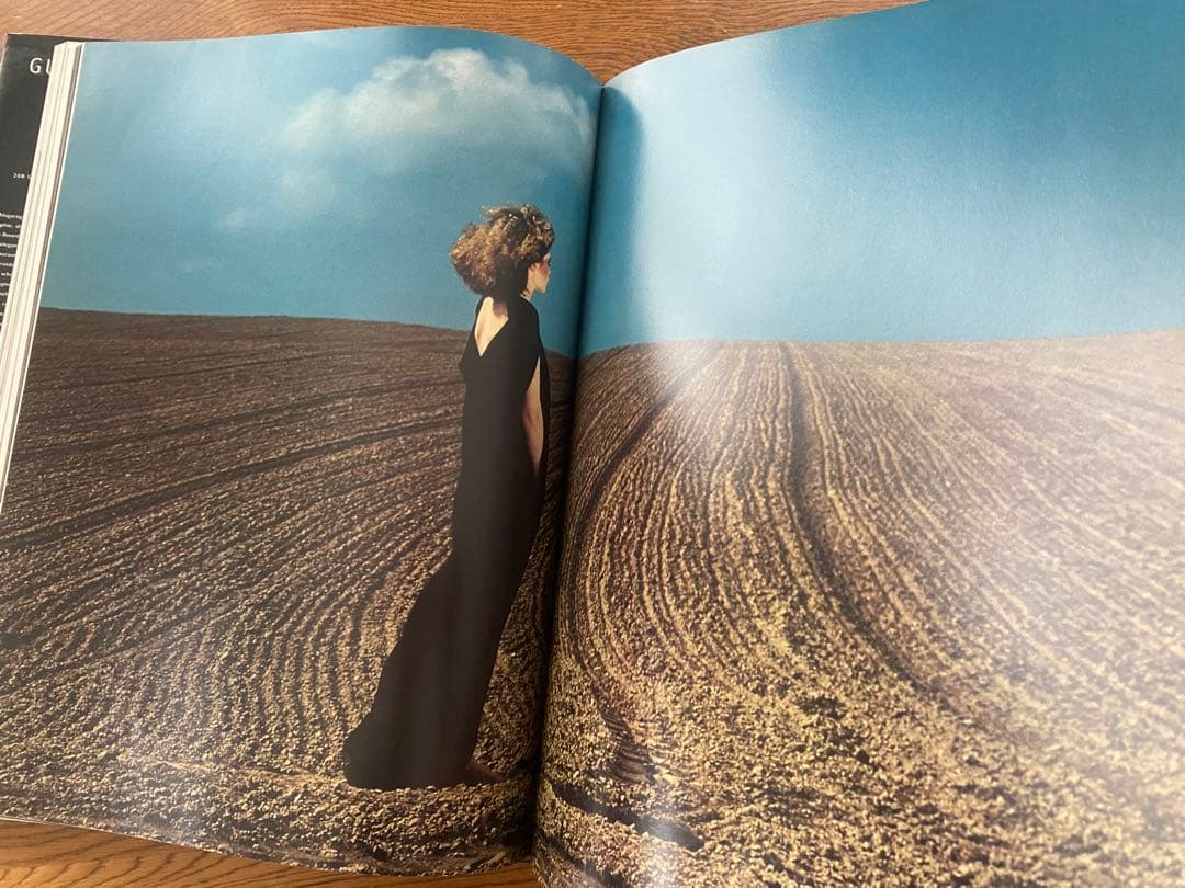 ギイ・ブルダン 写真集『Guy Bourdin: Exhibit A』