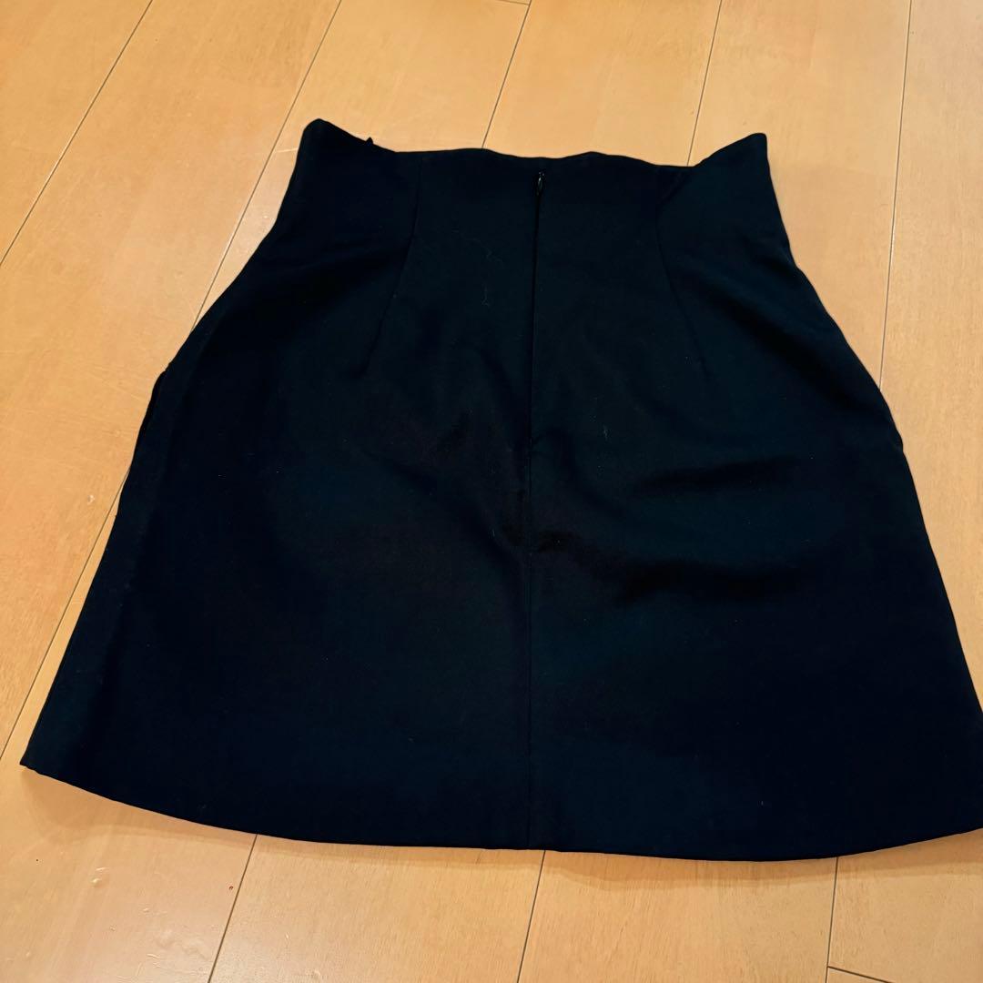 マメクロゴウチ Wool High Waisted Mini Skirt