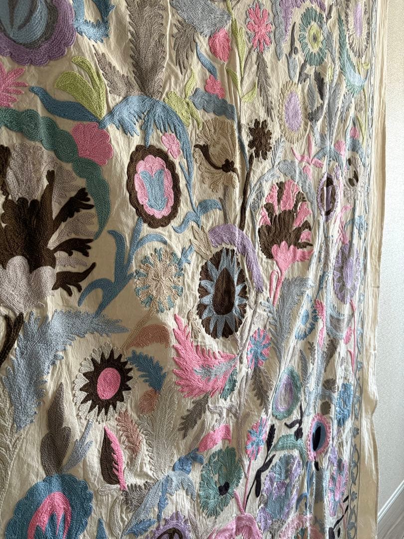 「新品未使用」　スザニ刺繍　スザニ　インドスザニ　手刺繍　インド　一点もの