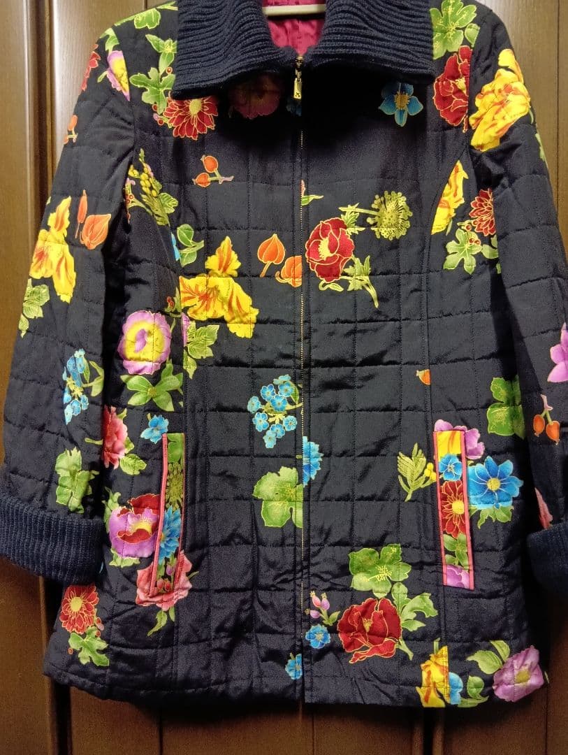 レオナール　カラフル花柄キルティングジャケット