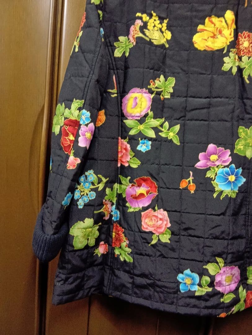 レオナール　カラフル花柄キルティングジャケット
