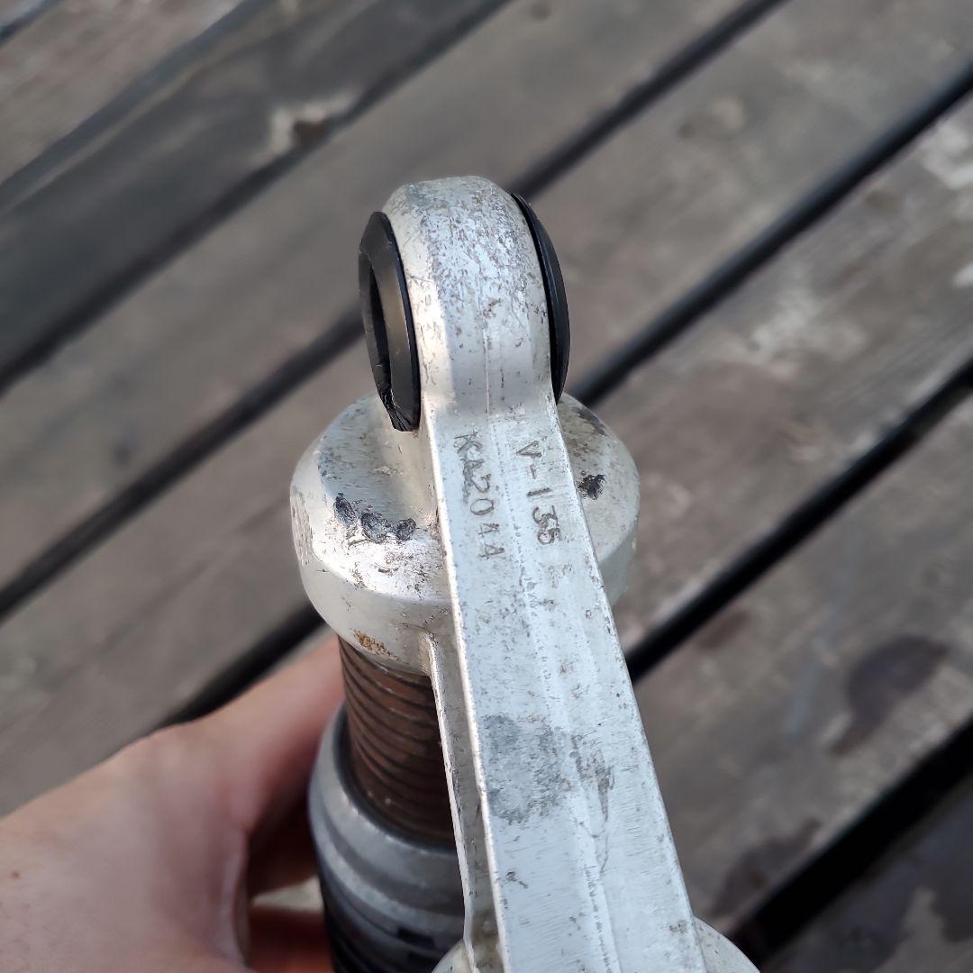 オーリンズサスペンションショック KA2044 2本セット