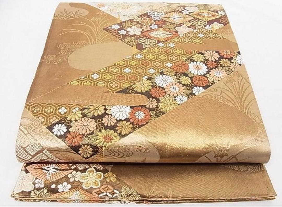 振袖フルセット6点サイズM〜Ｌ駒刺繍　草花毬文　暈し染め　金彩　正絹