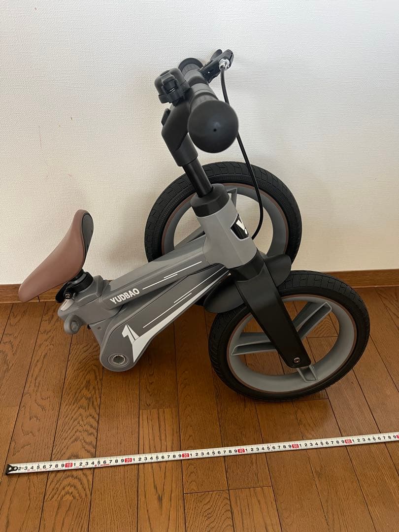 ☆新品未使用☆ 名古屋市天白区　直接引き取りのみ　ストライダー　三輪車　二輪車