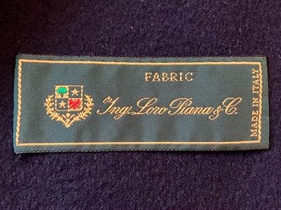 定価172700円Manzoni24マンゾーニ24ロロピアーナ春物ジレ/ベルト付