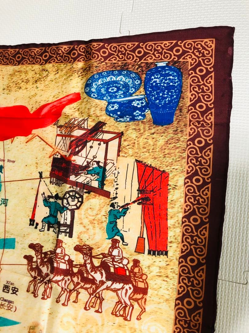 じゅんじゅんさん様用　敦煌シルク製シルクロード地図大判壁掛け (シルク100%