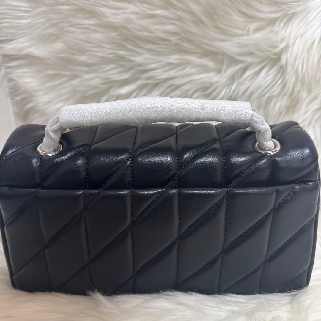 COACH ブラック ショルダーバッグ キルティング