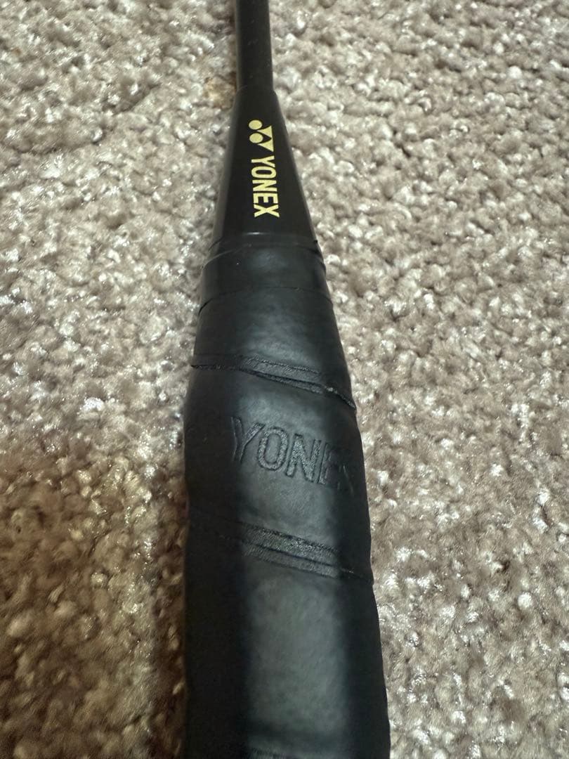 YONEX バドミントンラケット 4U ケース付