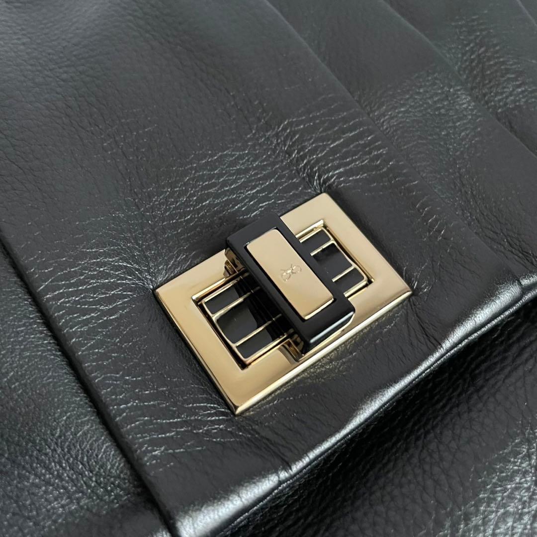 ✨️未使用級✨️ ANYAHINDMARCH チェーン ハンドバッグ 黒色 レザー