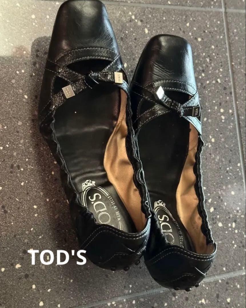 トッズ❇︎綺麗めシューズ24.5 cmです❇︎