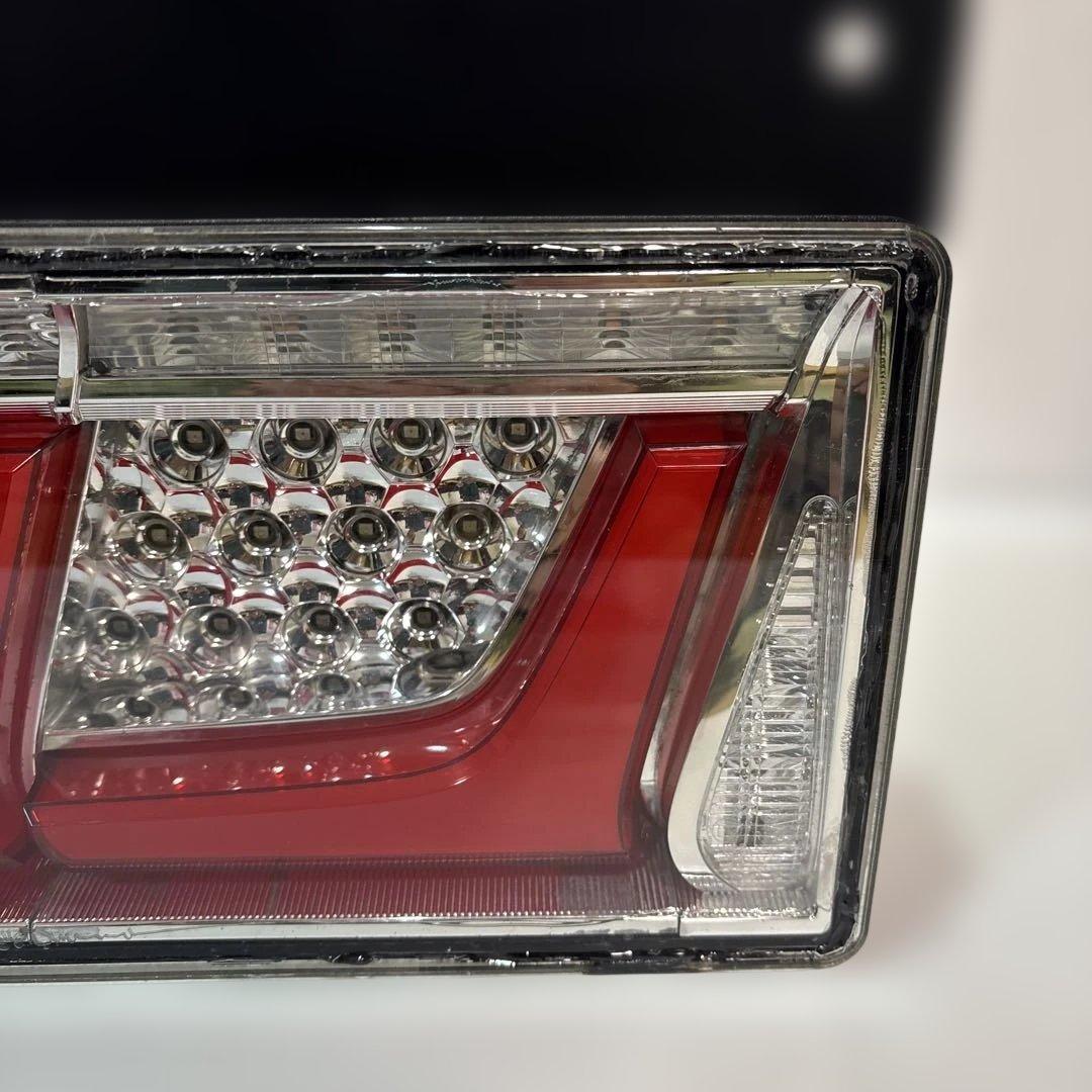 NO.36 小糸 トラック用4t 10t ノーマルタイプ（運転席側）右R