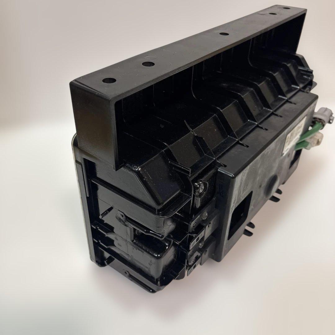 NO.36 小糸 トラック用4t 10t ノーマルタイプ（運転席側）右R