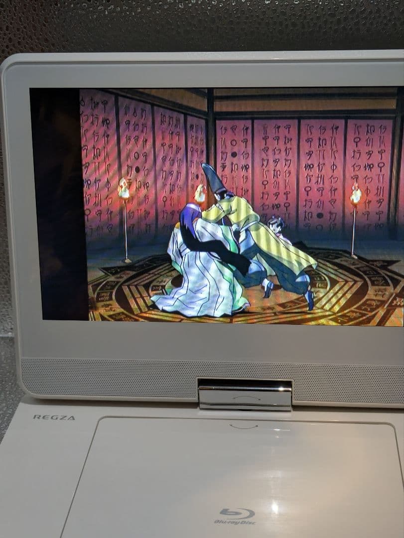 TOSHIBA ポータブルブルーレイディスクプレーヤー SD-BP900S