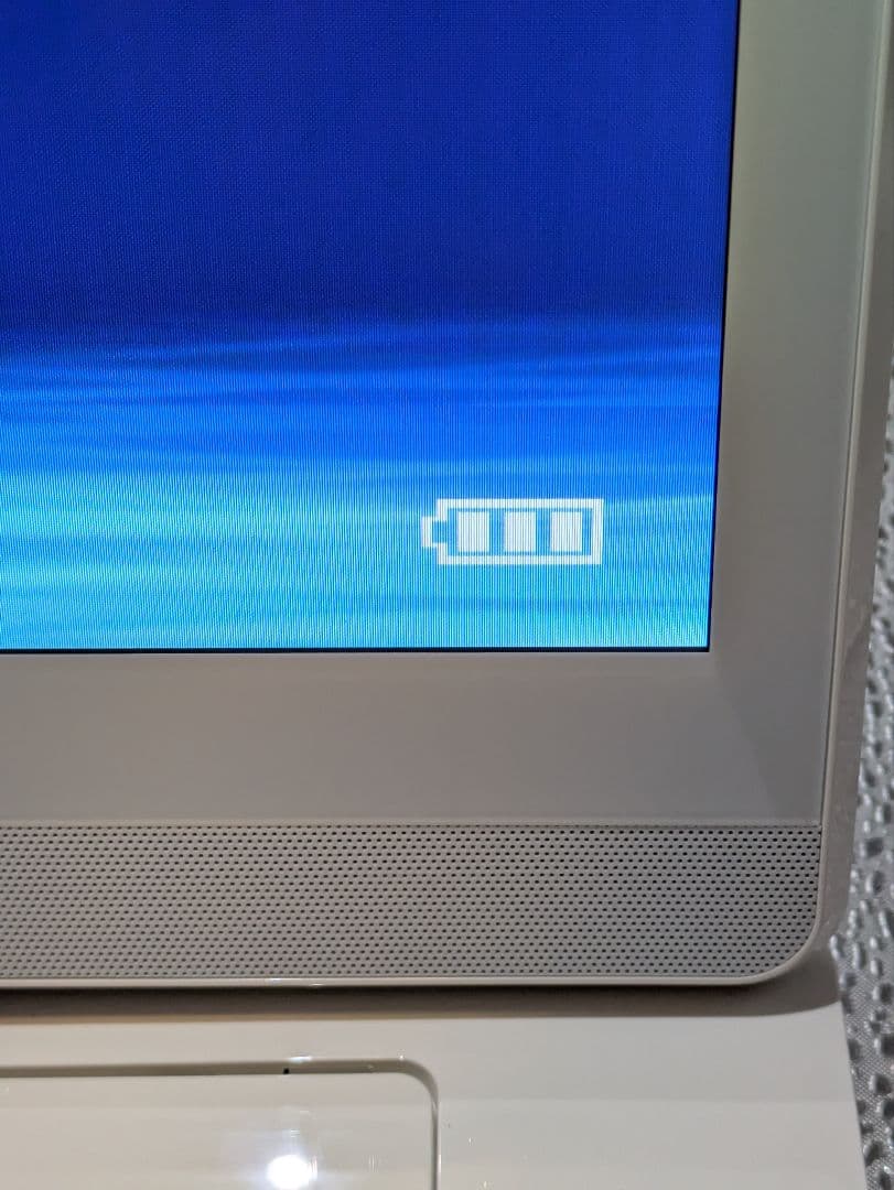 TOSHIBA ポータブルブルーレイディスクプレーヤー SD-BP900S