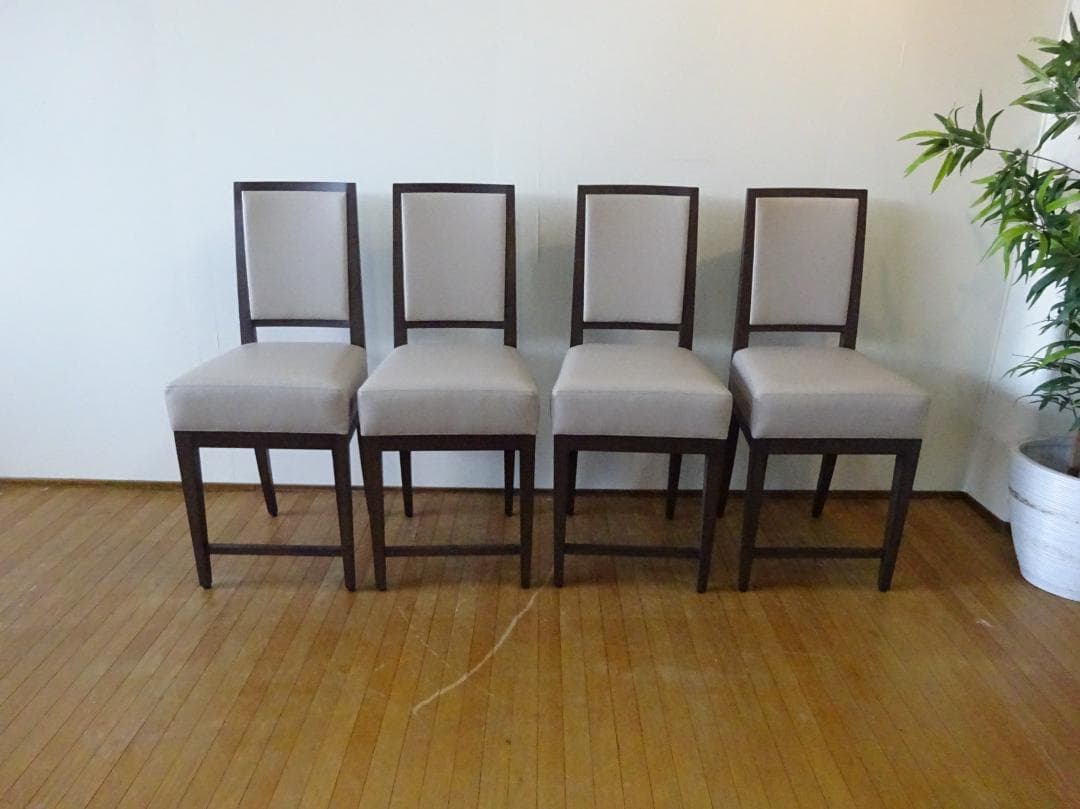 akira09221120　展示品　DE　本革張り　ダイニングチェア　4脚