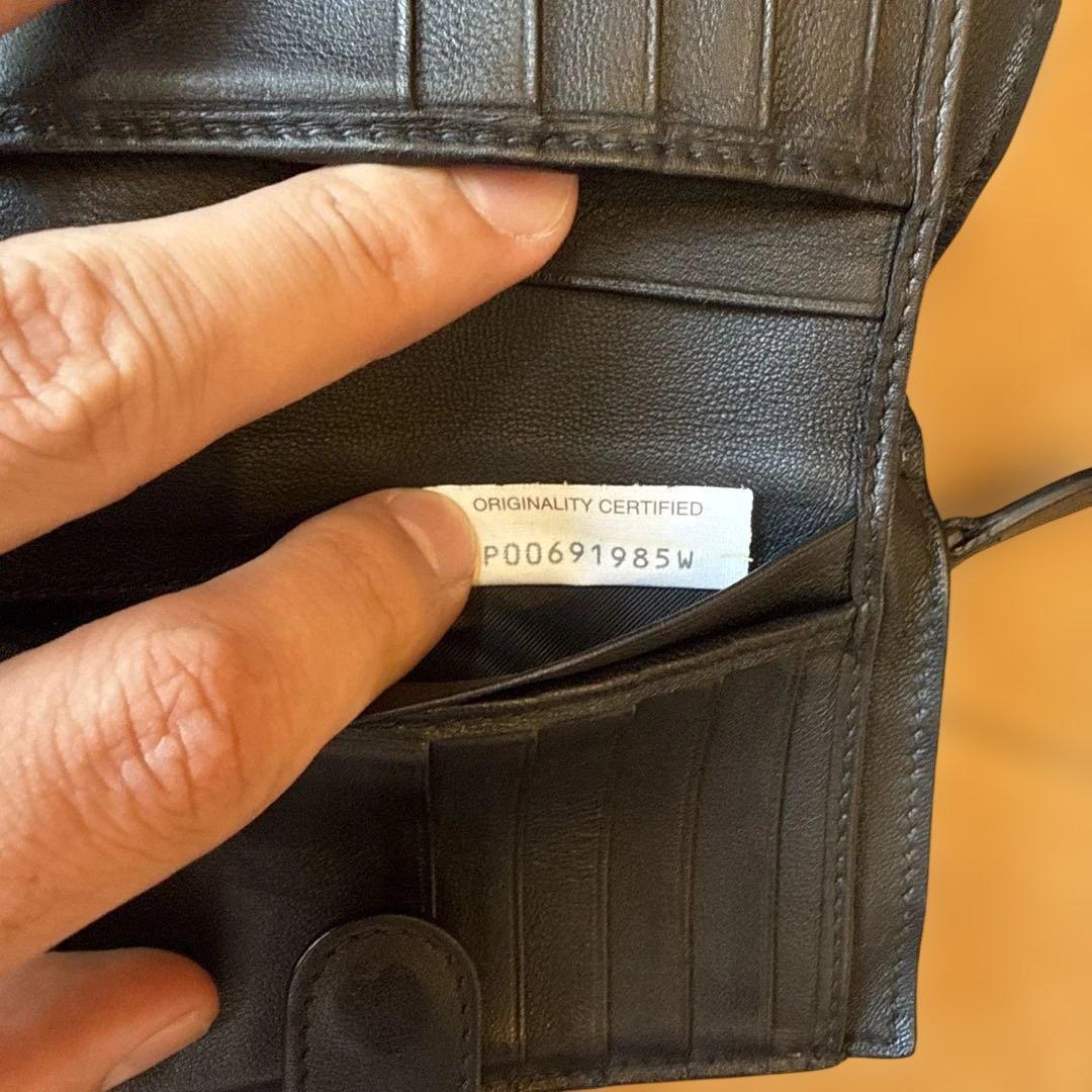 ボッテガべネタ　黒 レザー 二つ折り財布