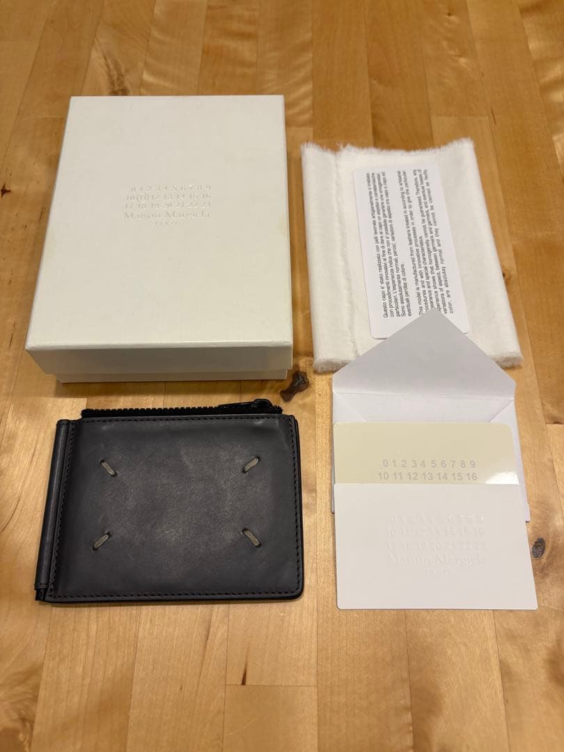 メゾンマルジェラ　折り財布　マネークリップ　灰色