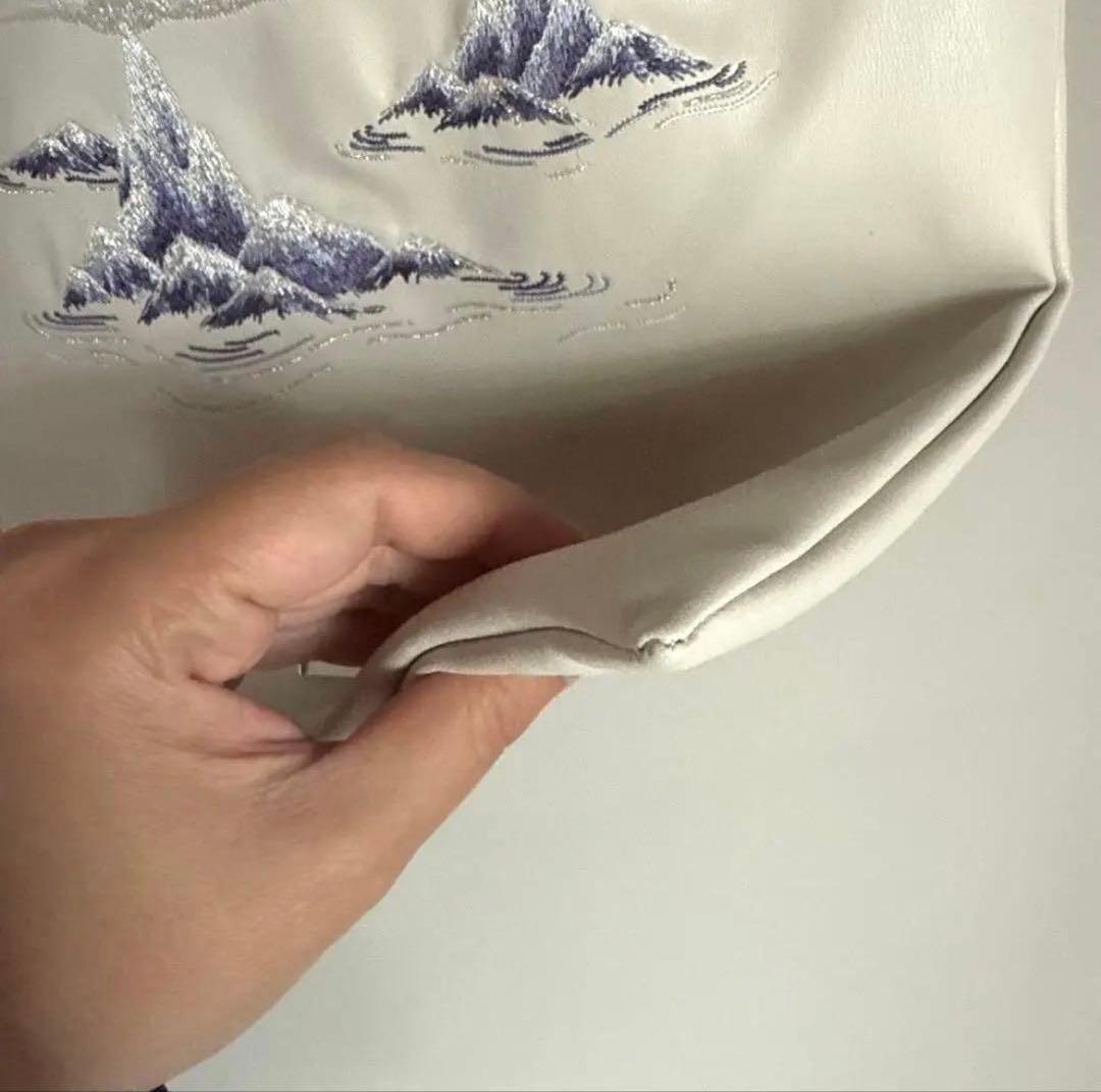 むぎ様　tanakadaisuke タナカダイスケ　刺繍レザーバッグ