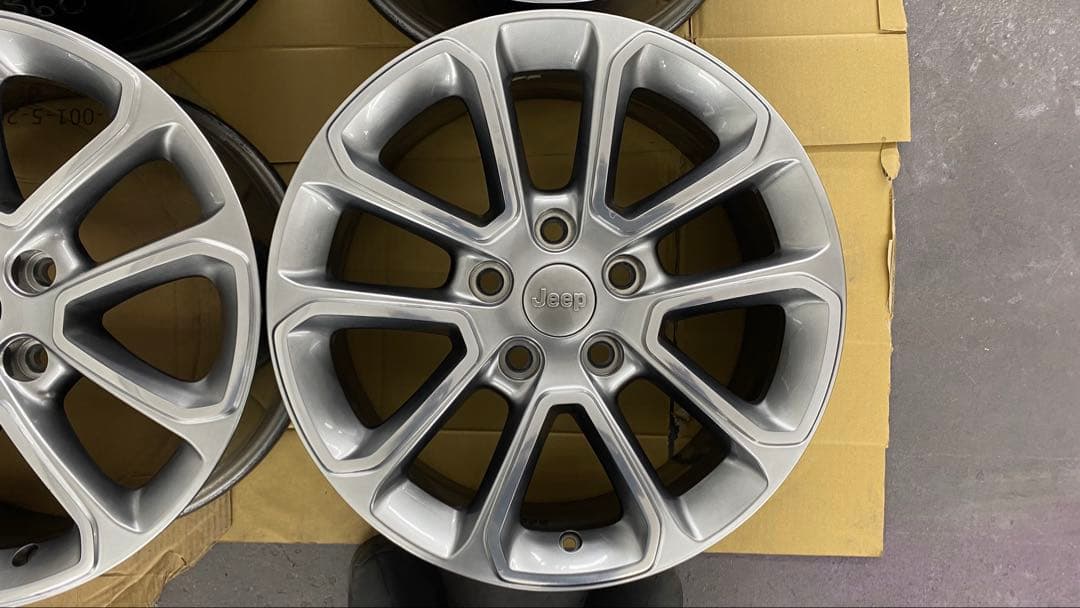 だ*い様 Jeep 18インチ 5スポークホイール 8J