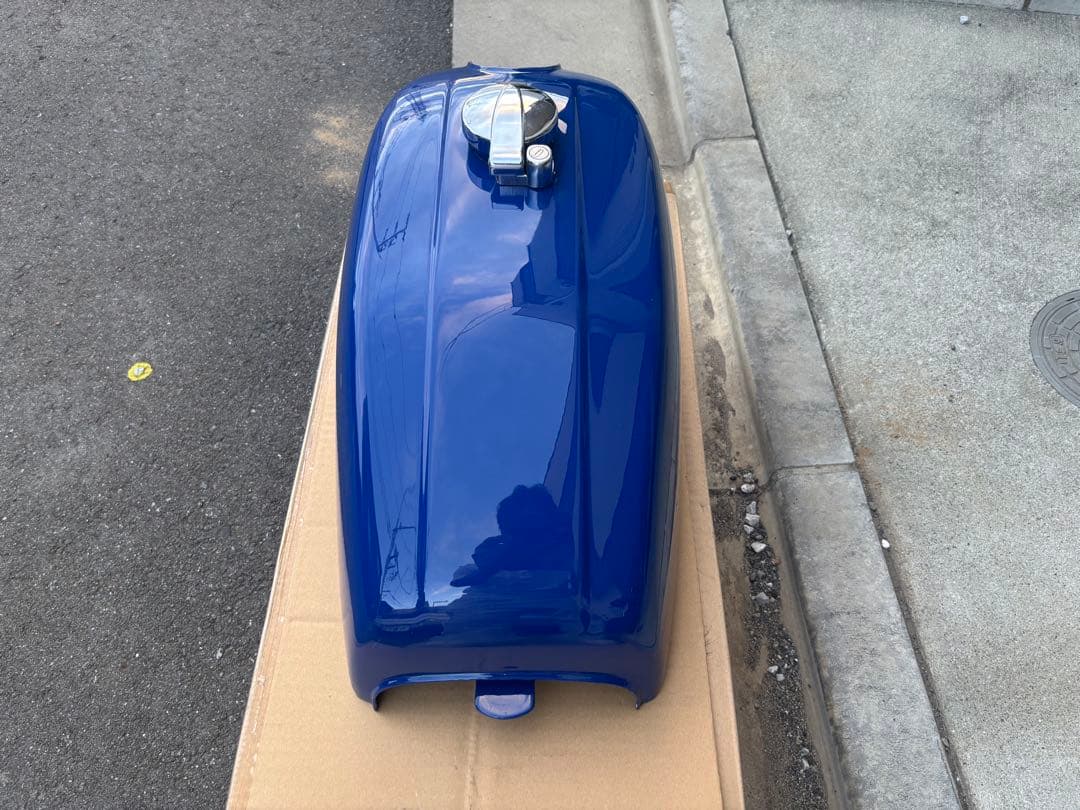 旧ヨンフォア タンク 青