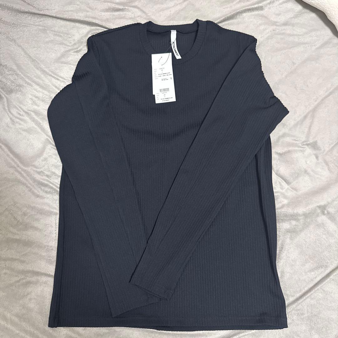 【新品】アタッチメント　プリーツカットソー　XLサイズ