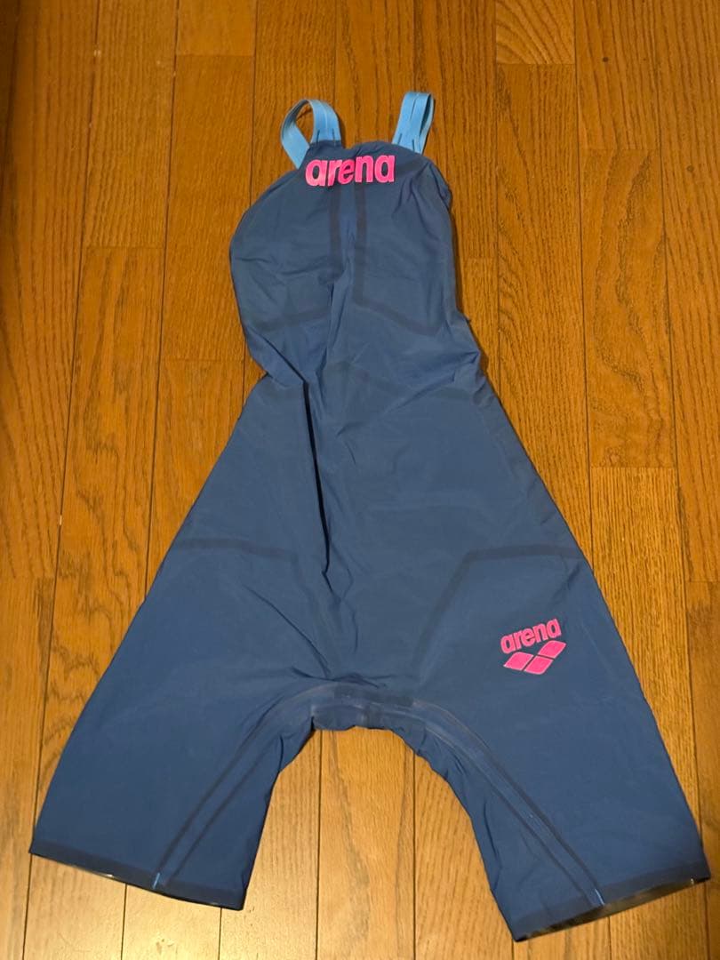 美品　最新　アリーナ　高速水着　競泳水着　アクアフォースストーム　MF L