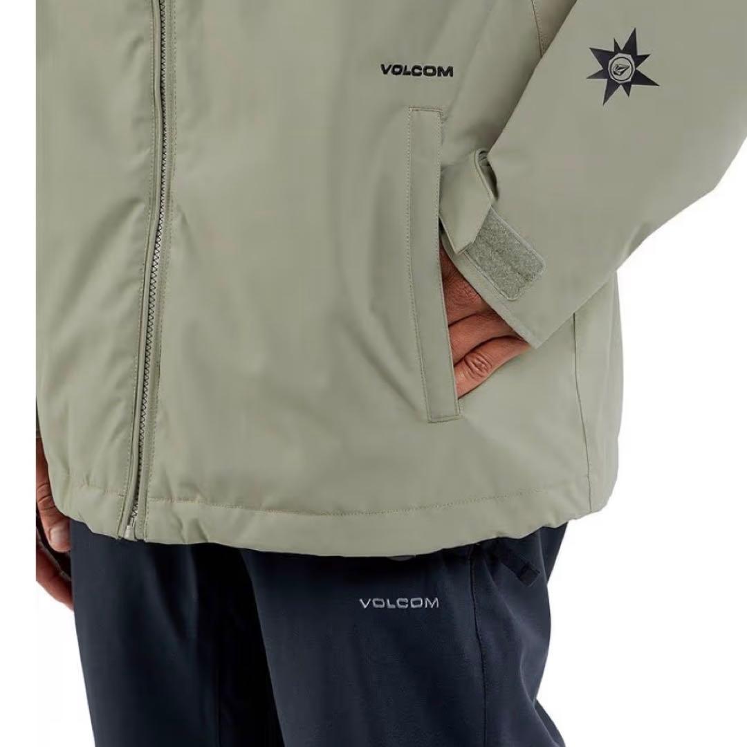 VOLCOM （ボルコム）のスノーボードジャケット」