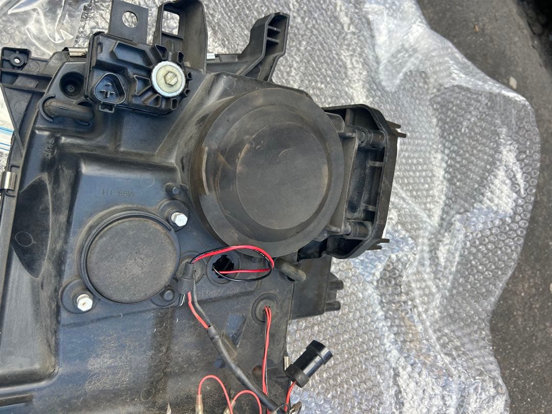 ひ*ろ様 ハイエース3型　ヘッドライト中古品