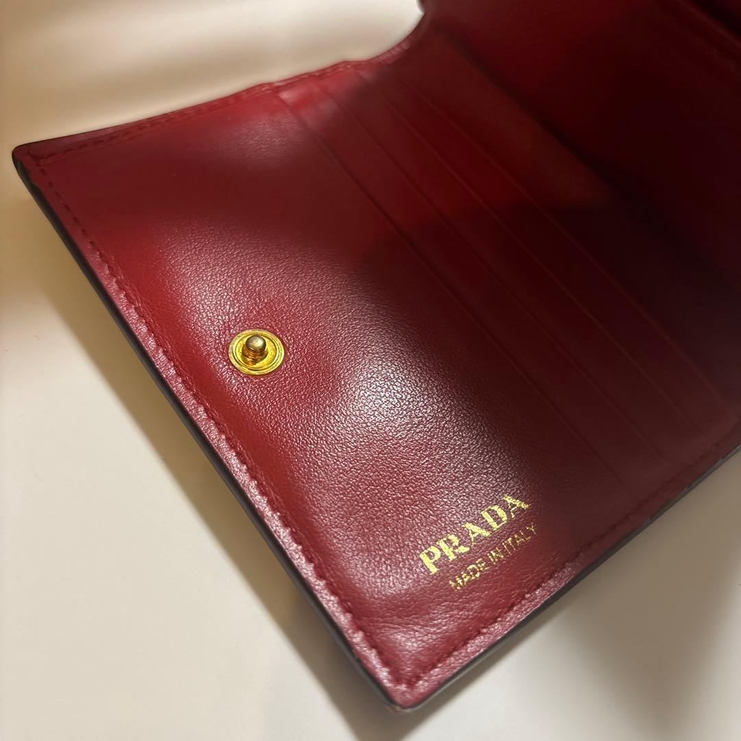 PRADA 二つ折り財布 ブラック