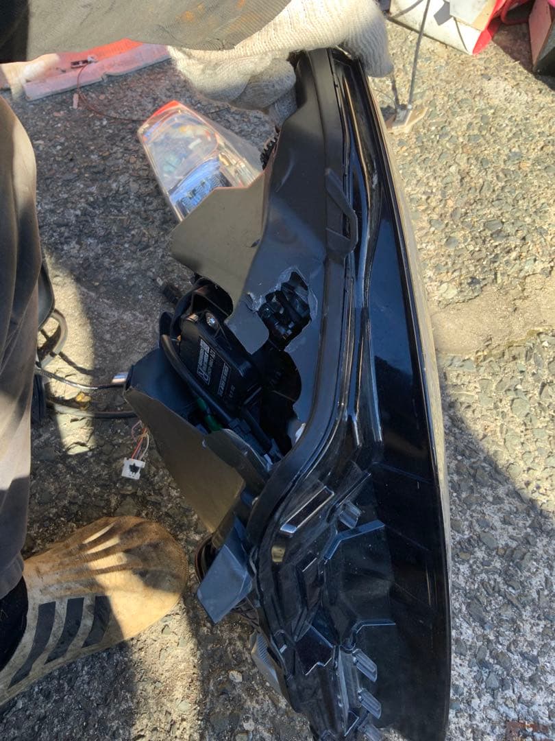 ジャンク　トヨタ86 GR86 純正ヘッドライト 右側