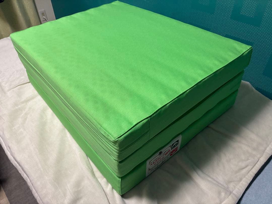 ヘルスウェーブマットレス三つ折り