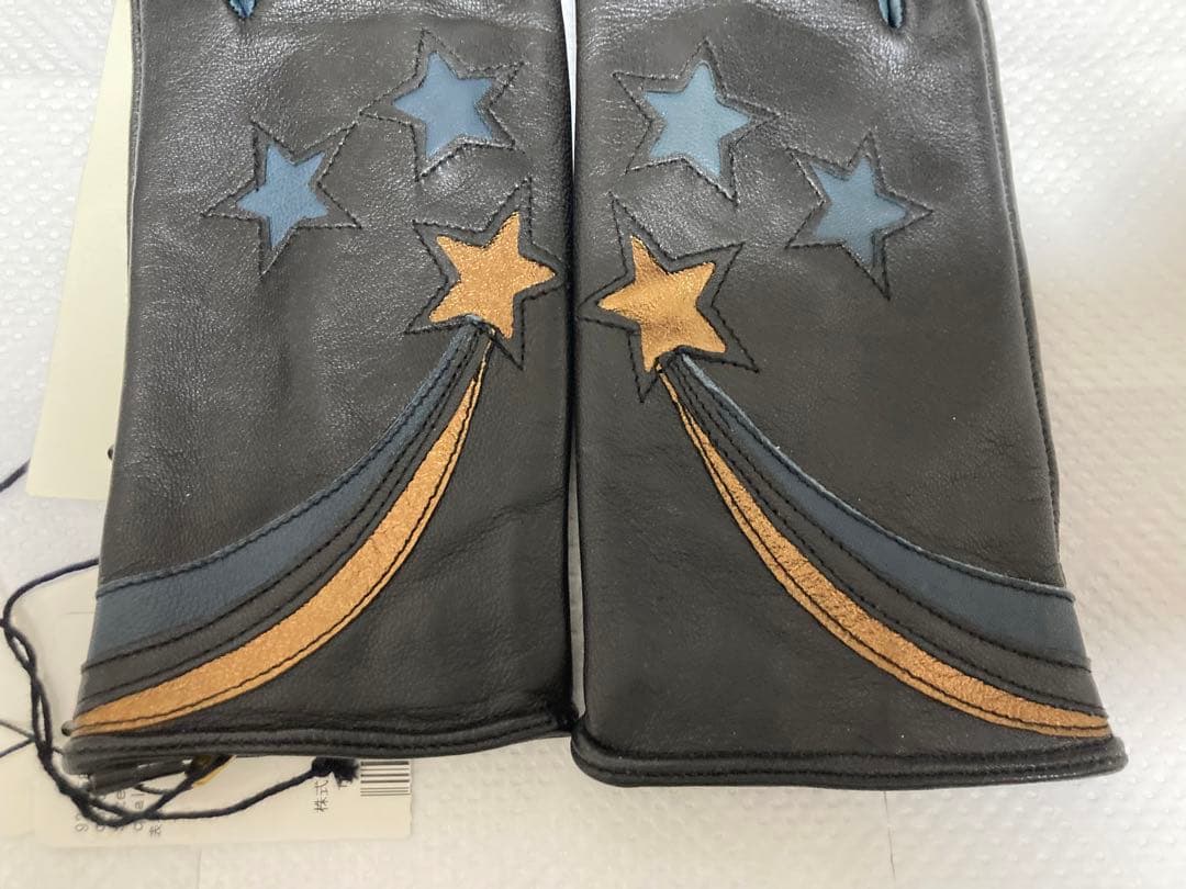 ✴︎mi✴︎ rika レザーグローブ 手袋 星 スター リカ