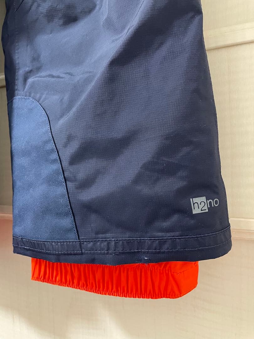 パタゴニア　ベビー　スノーパイルビブ　4T