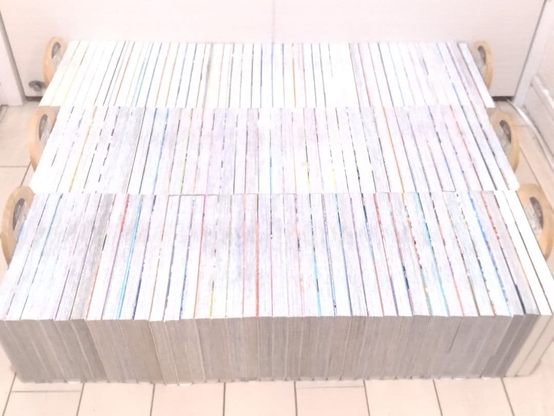 【美品】ONE PIECE ワンピース 1巻〜112巻 全巻セット＋関連本4冊