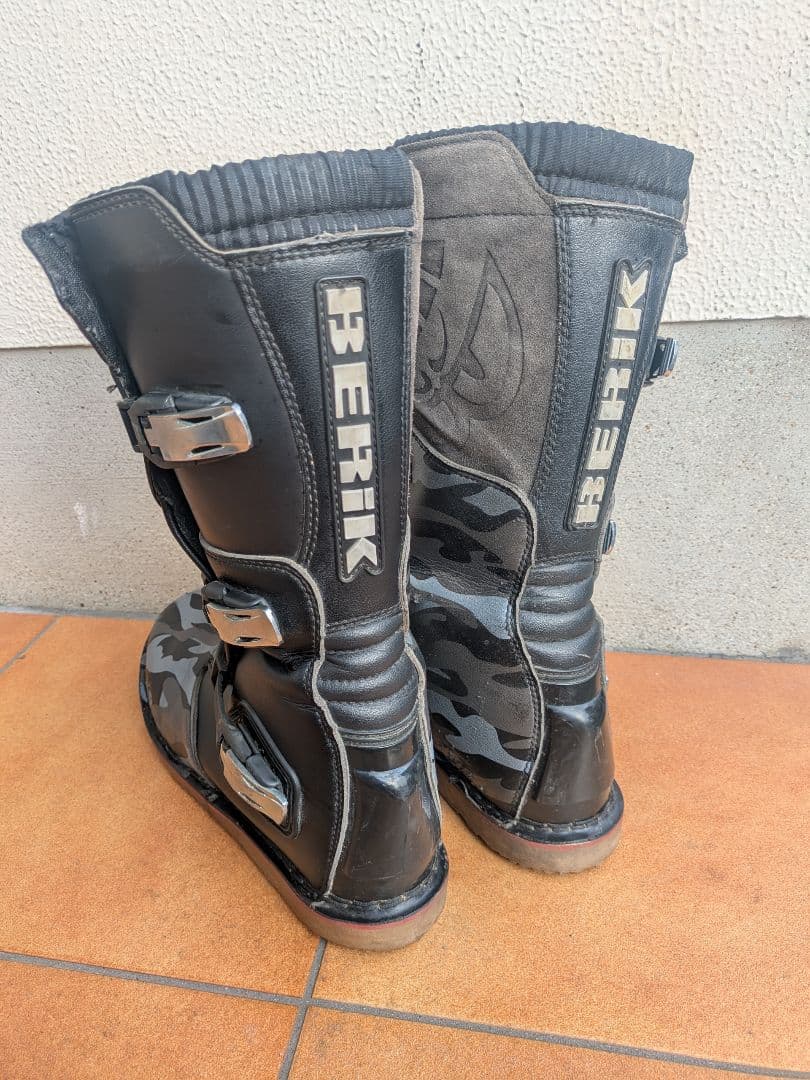 ベリック トライアルブーツ（カモフラ·中古品）27.5センチ相当