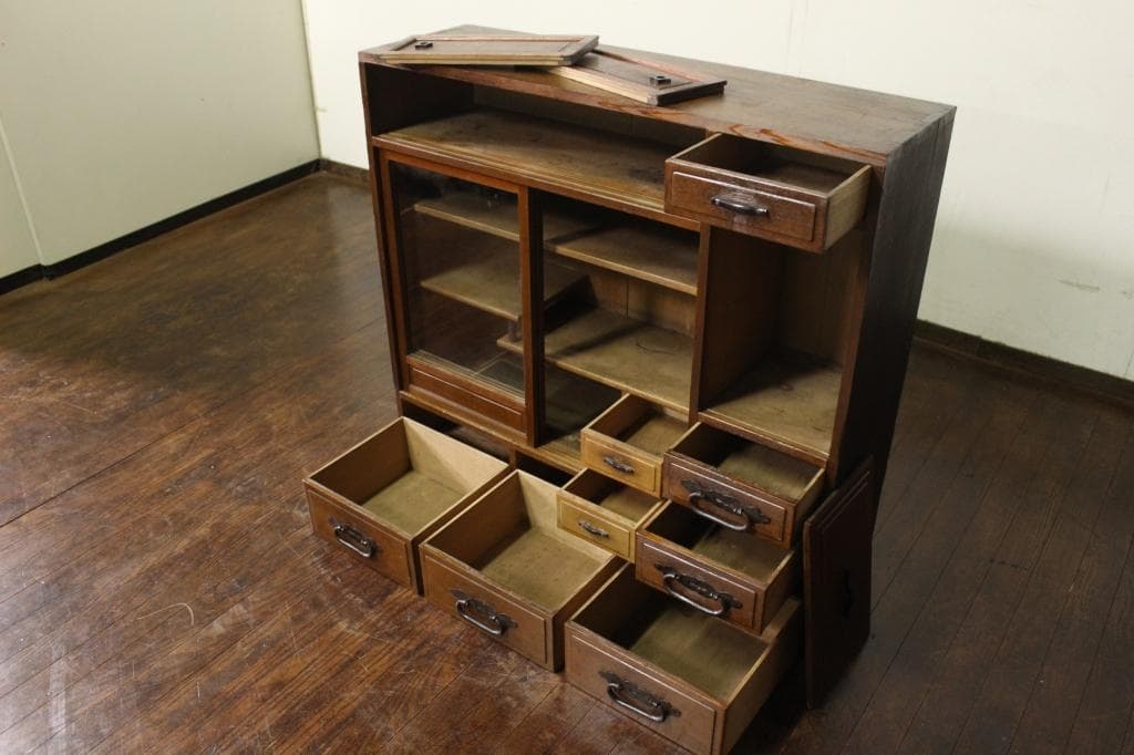 古い木製茶箪笥 収納棚/和家具/飾棚/食器棚時代箪笥/茶道具/ガラス戸棚/煎茶棚