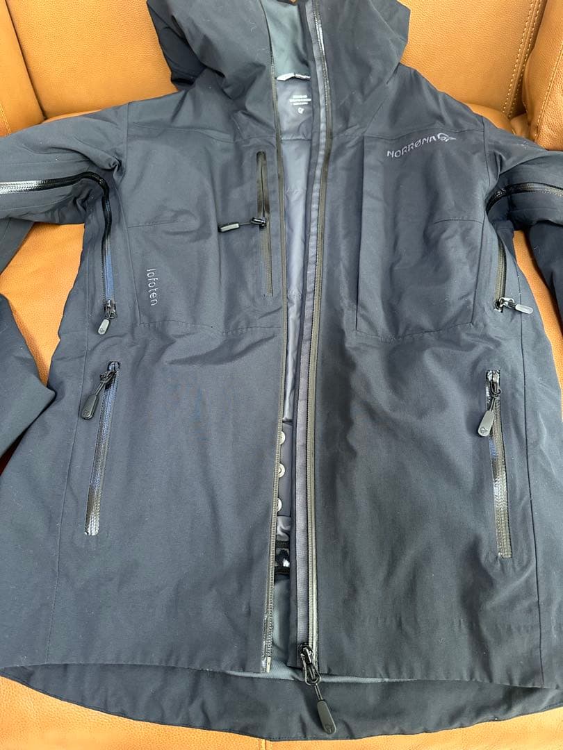 スキー Norrona lofoten insulated Jacket