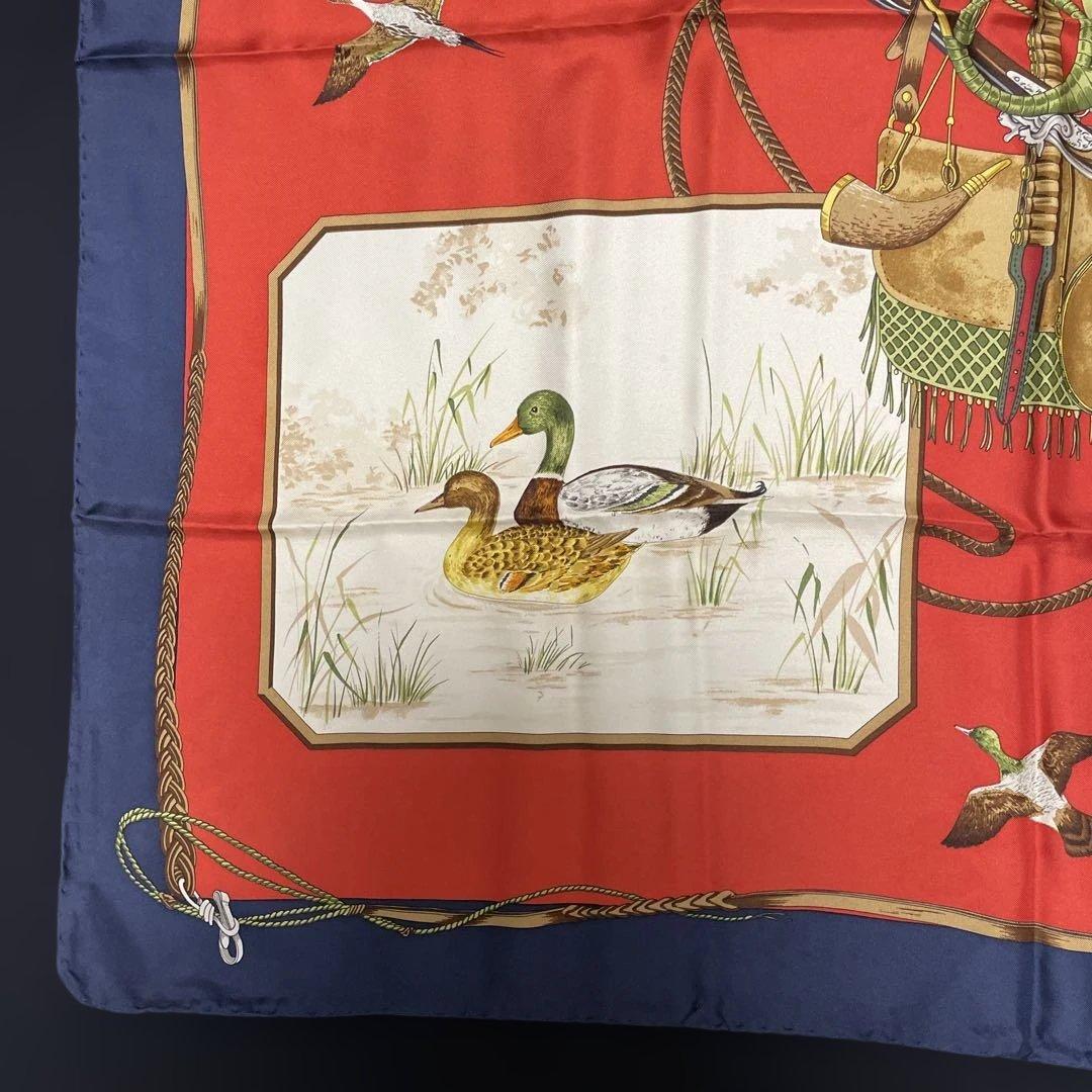 GUCCI スカーフ　♡ハンターと水鳥♡ シルク100%