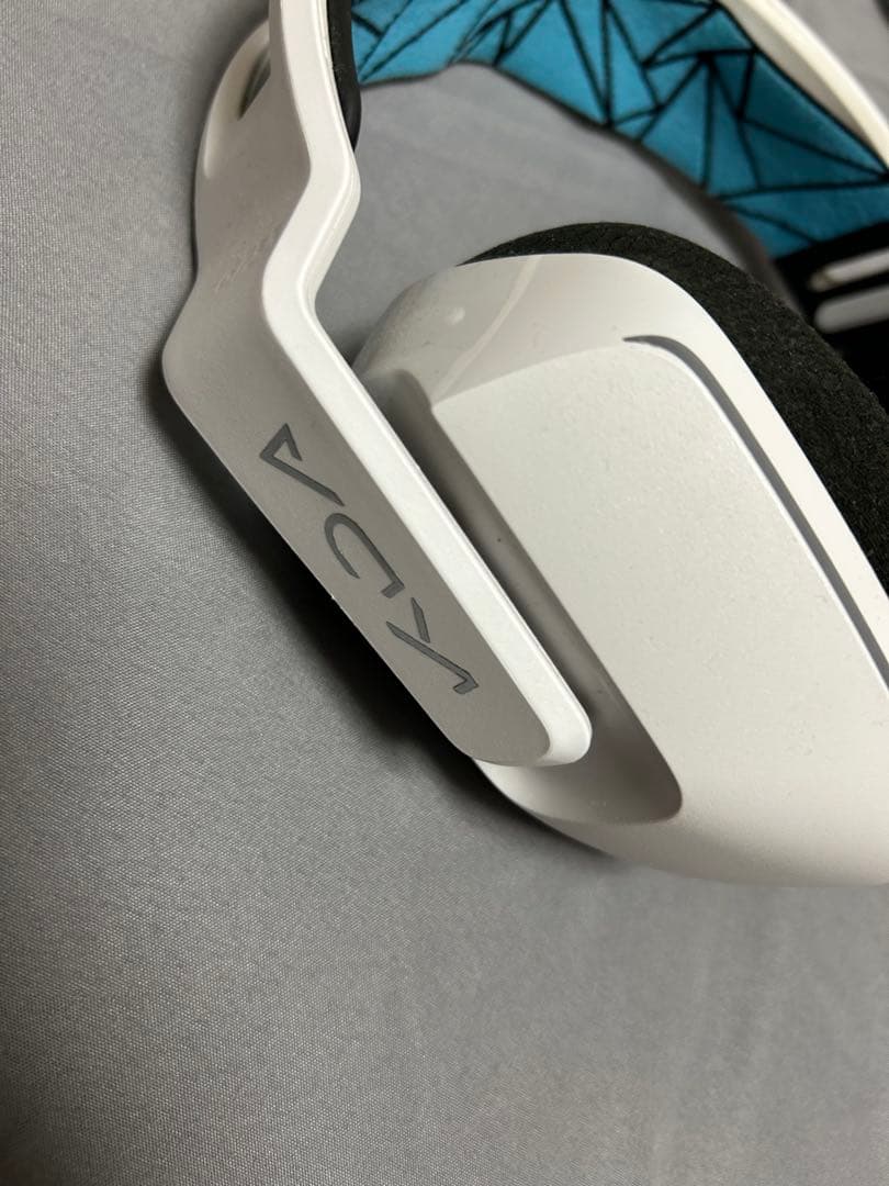 ロジクールヘッドホンg733