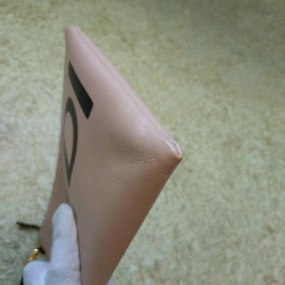 美品⭐フェンディ　クラッチバッグ　ピンク　ローマ　デカロゴ　レザー