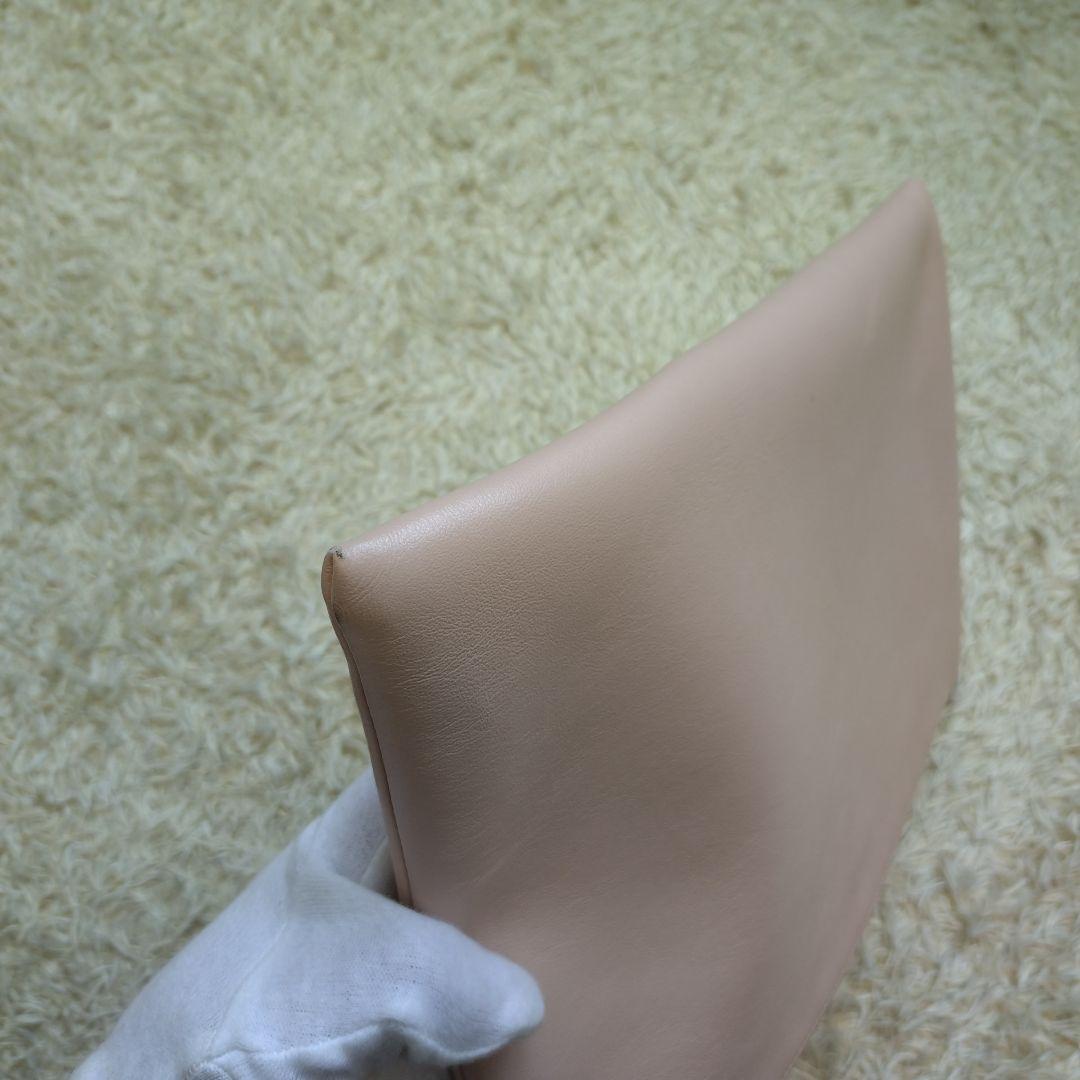 美品⭐フェンディ　クラッチバッグ　ピンク　ローマ　デカロゴ　レザー