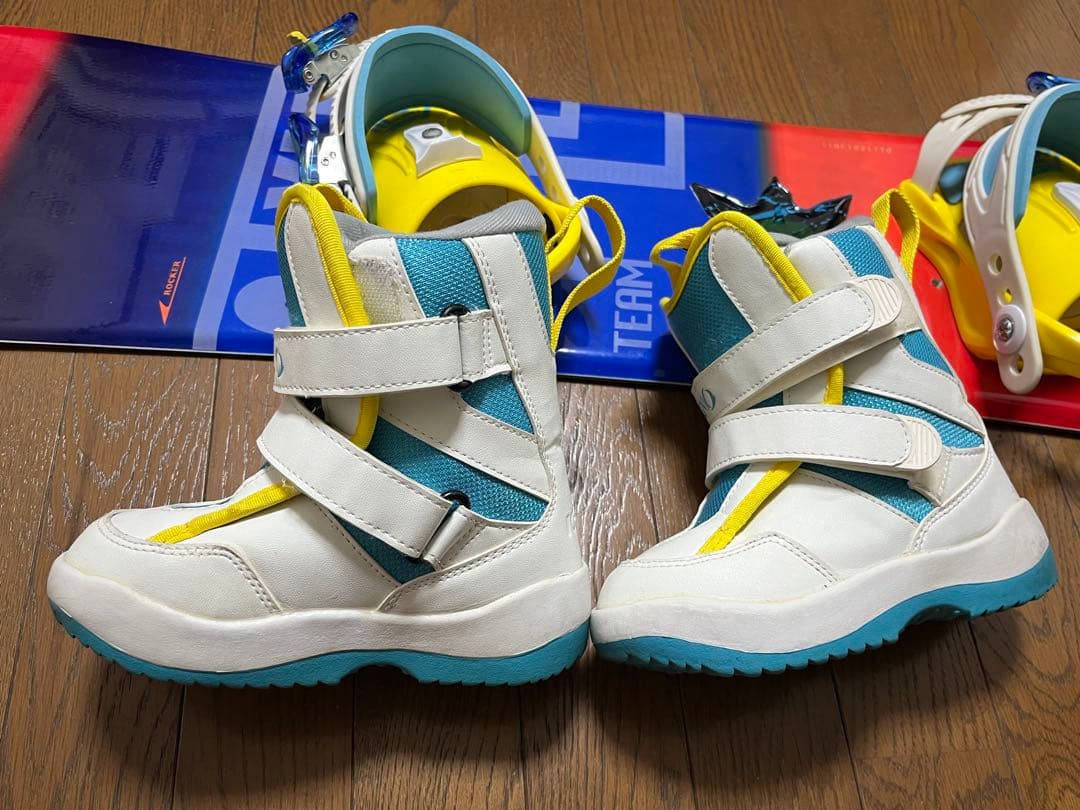 美品　子ども用スノーボード セットボードブーツ バインディング付き