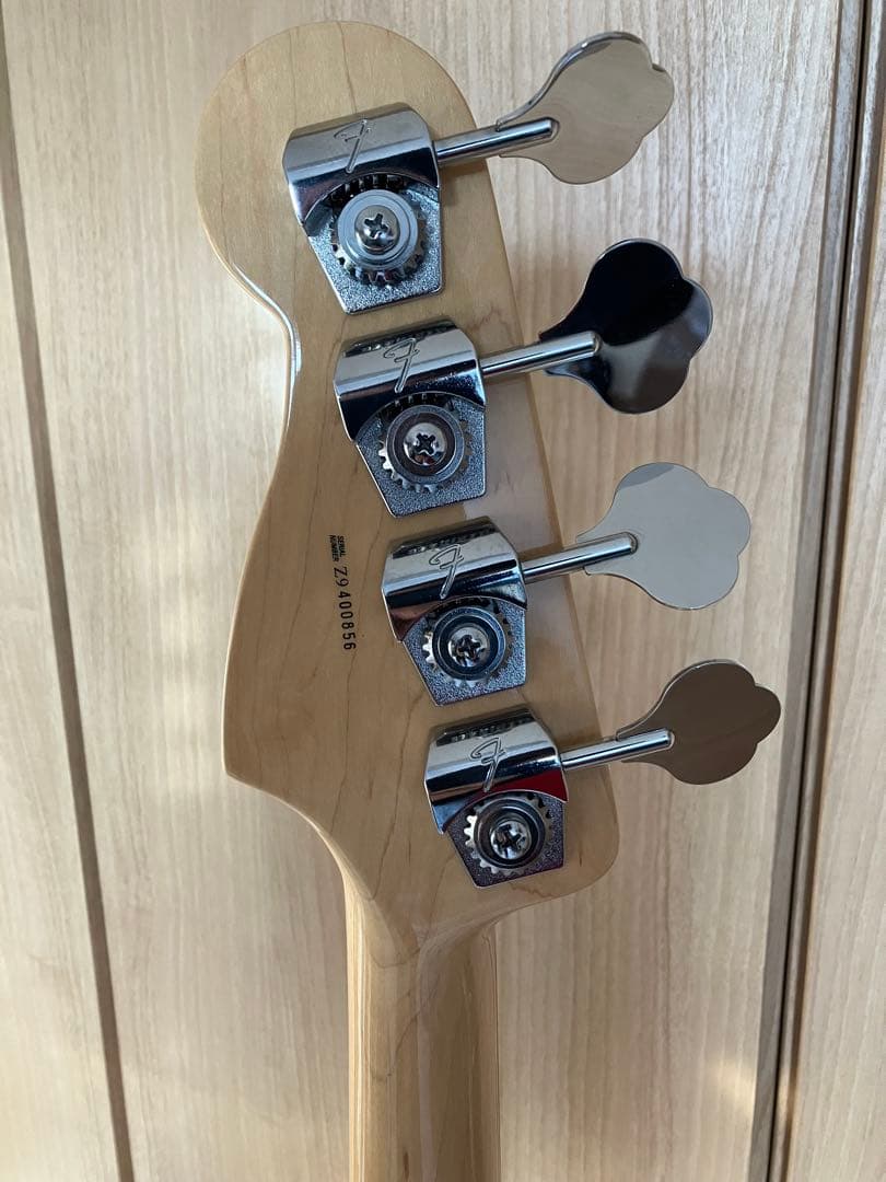 ベース Fender USA Precision Bass 70s FSR