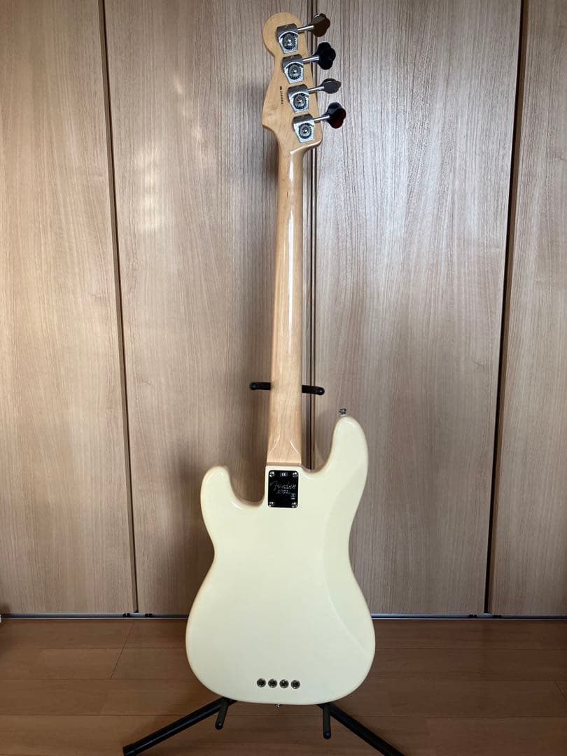 ベース Fender USA Precision Bass 70s FSR