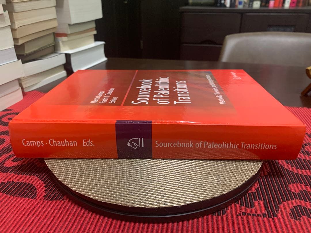 洋書 Sourcebook of Paleolithic Transitions
