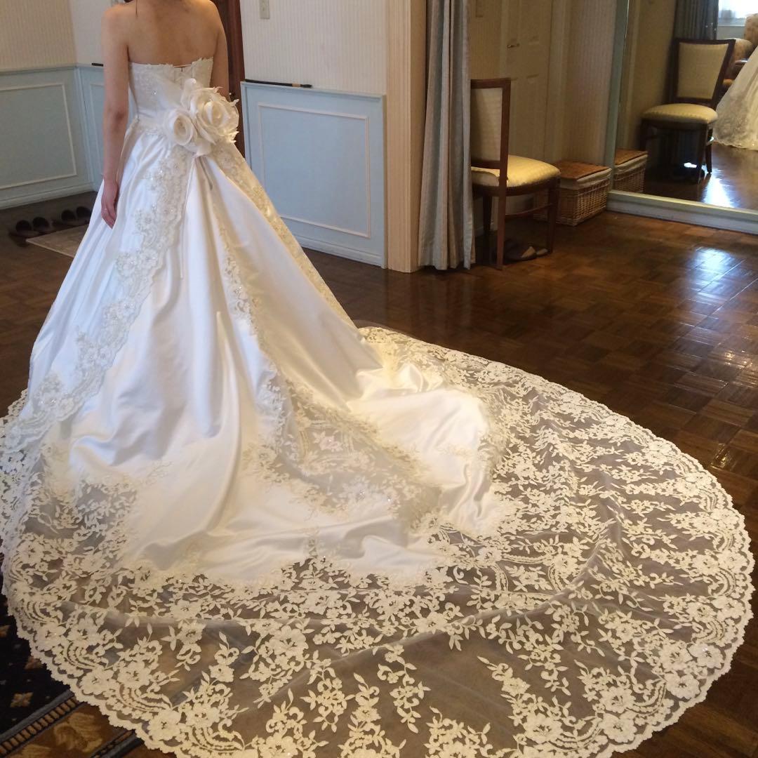 結婚式　ウエディングドレス　レース　パール　写真