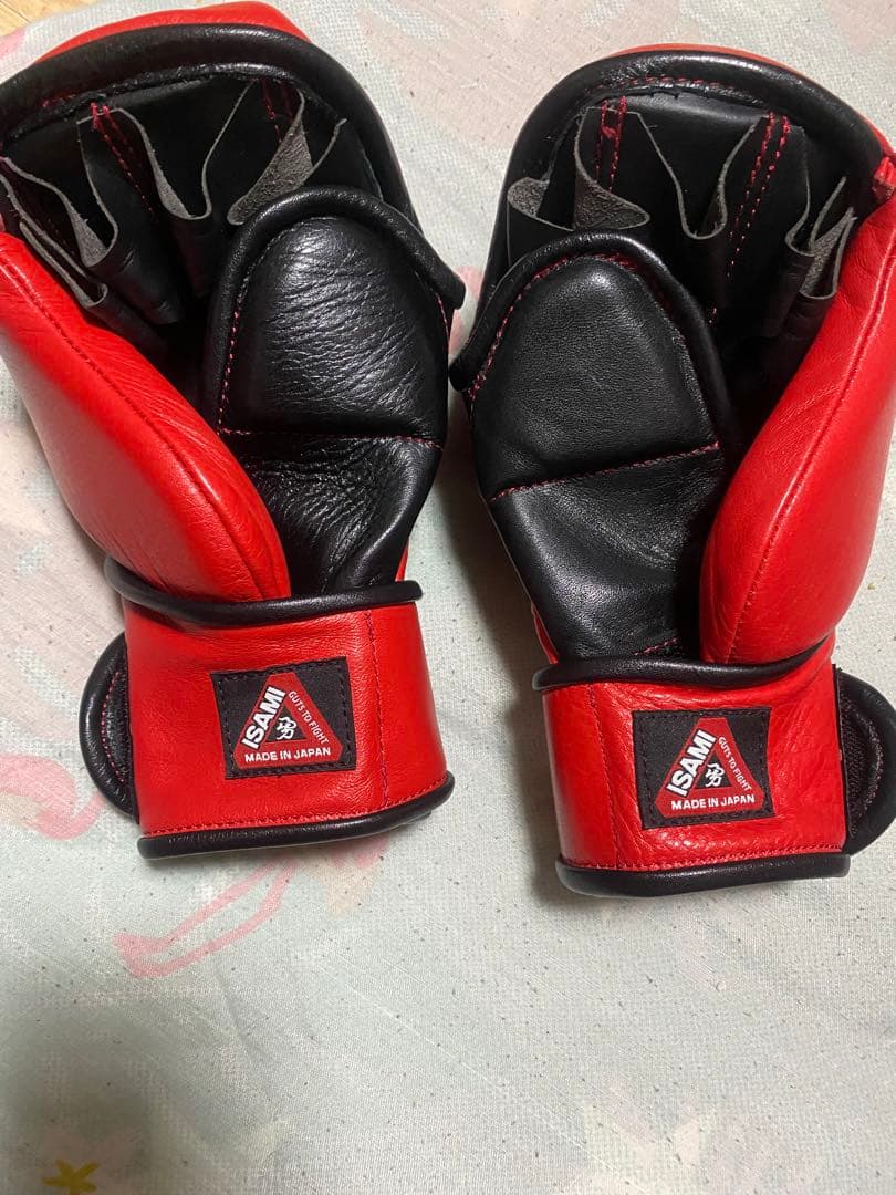 ISAMI パウンドグローブ