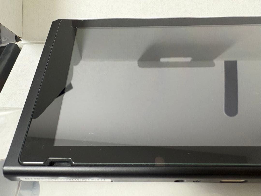 Nintendo Switch ネオンブルー、レッド