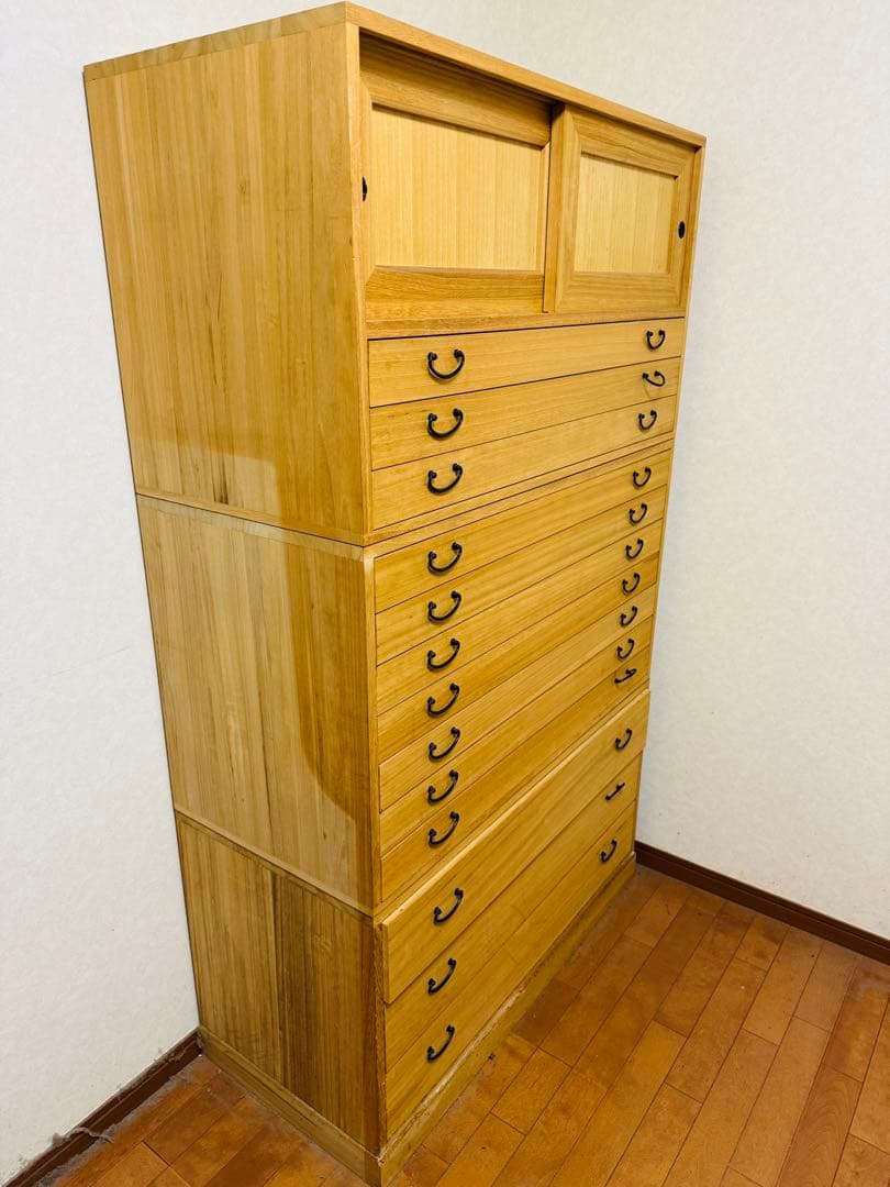 福岡発 桐タンス 13段 引き戸タイプ 着物用 木製 押入れ 箪笥 引き出し